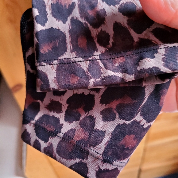 Varley Brown Animal Print Leggings size Small - Picture 6 of 7
